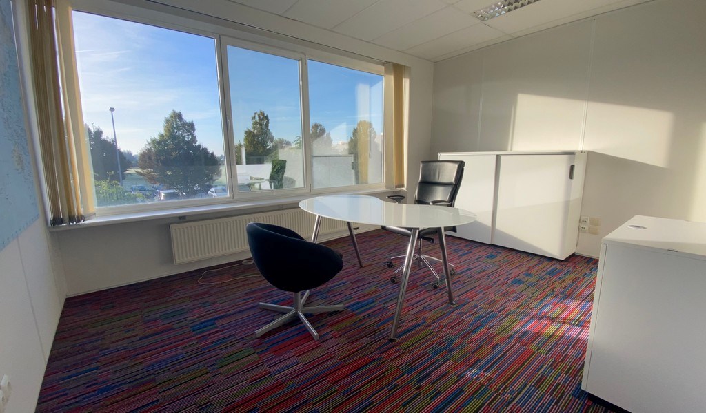 Instapklare kantoren te huur in Lokeren