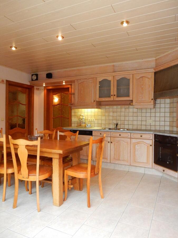 Charmante fermette met 2 garages 