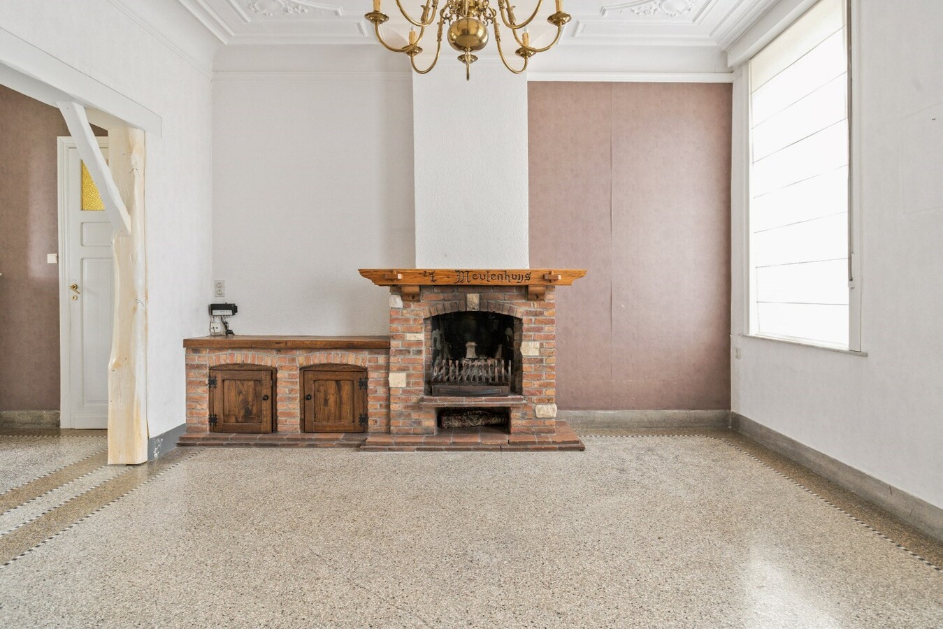 Ruime karakterwoning op ruim perceel van 618m² 