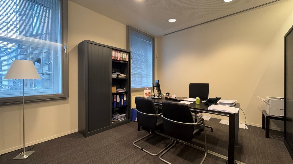 Commercieel kantoor te huur in centrum Gent