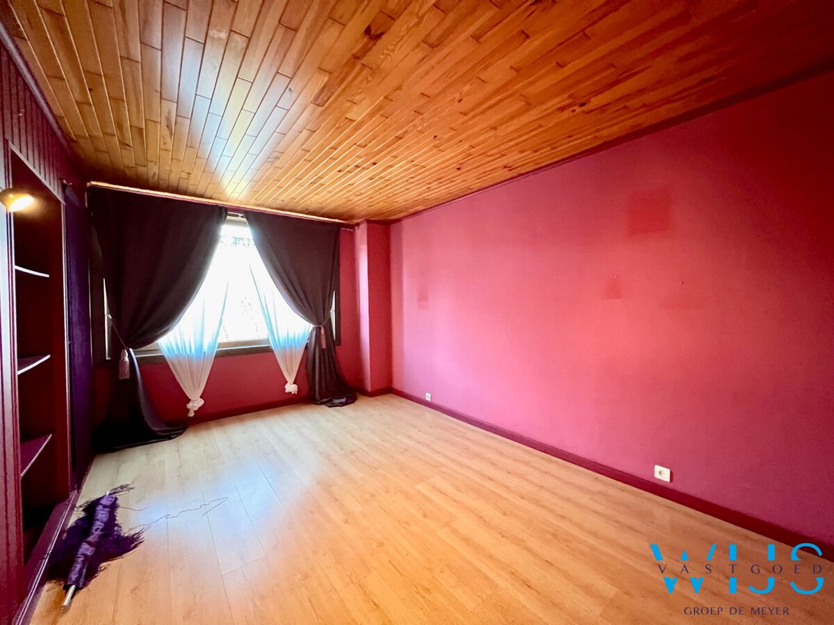 Instapklaar en gezellig woonhuis in hartje Ertvelde ! 