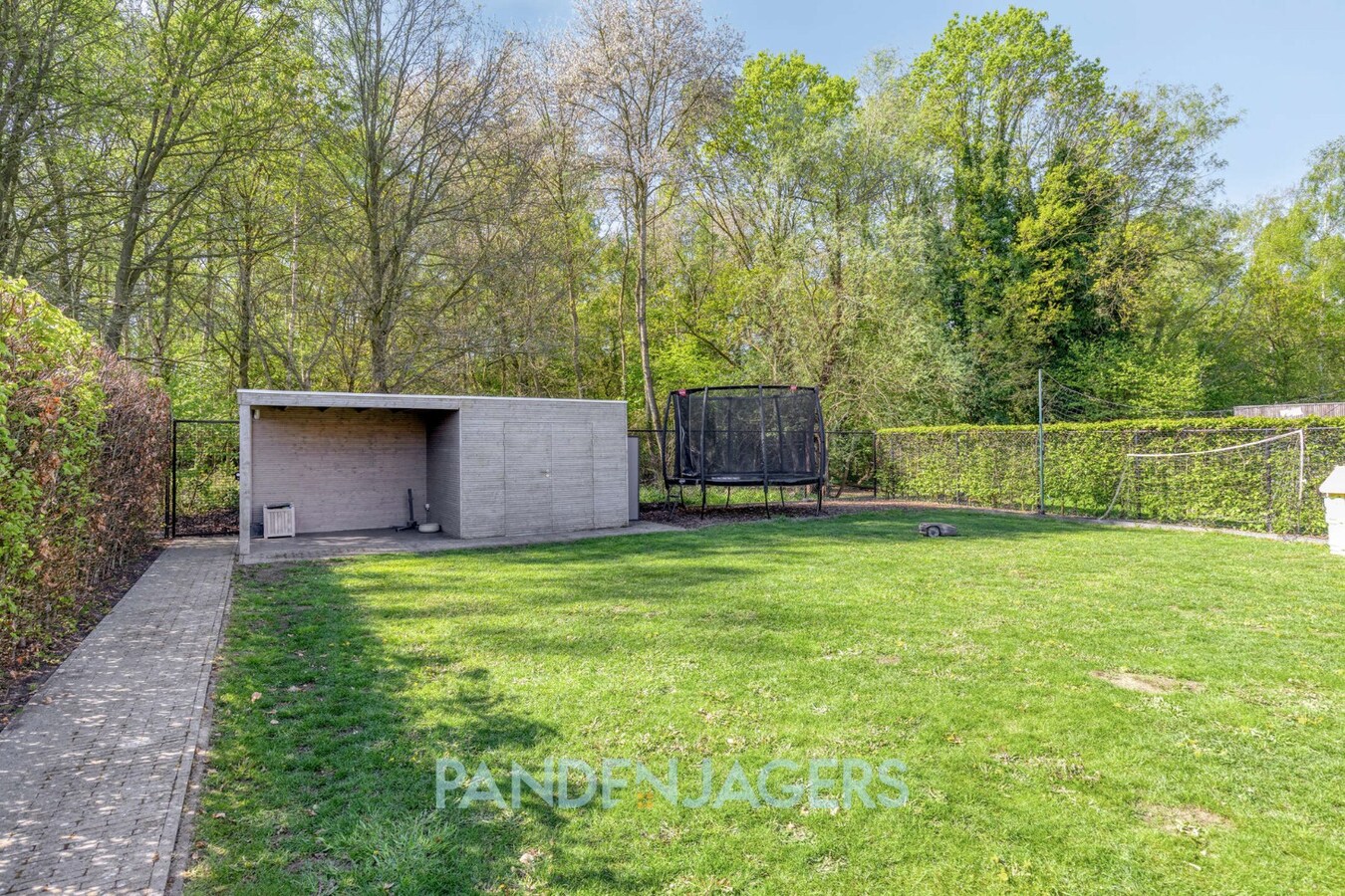 Recente woning (2018) met zwembad te Duffel 