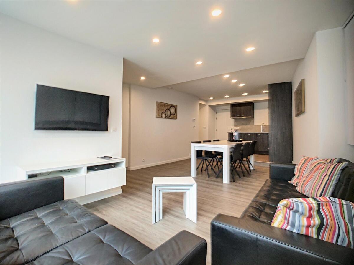 Zeer leuk, volledig gerenoveerd appartement - Heist 