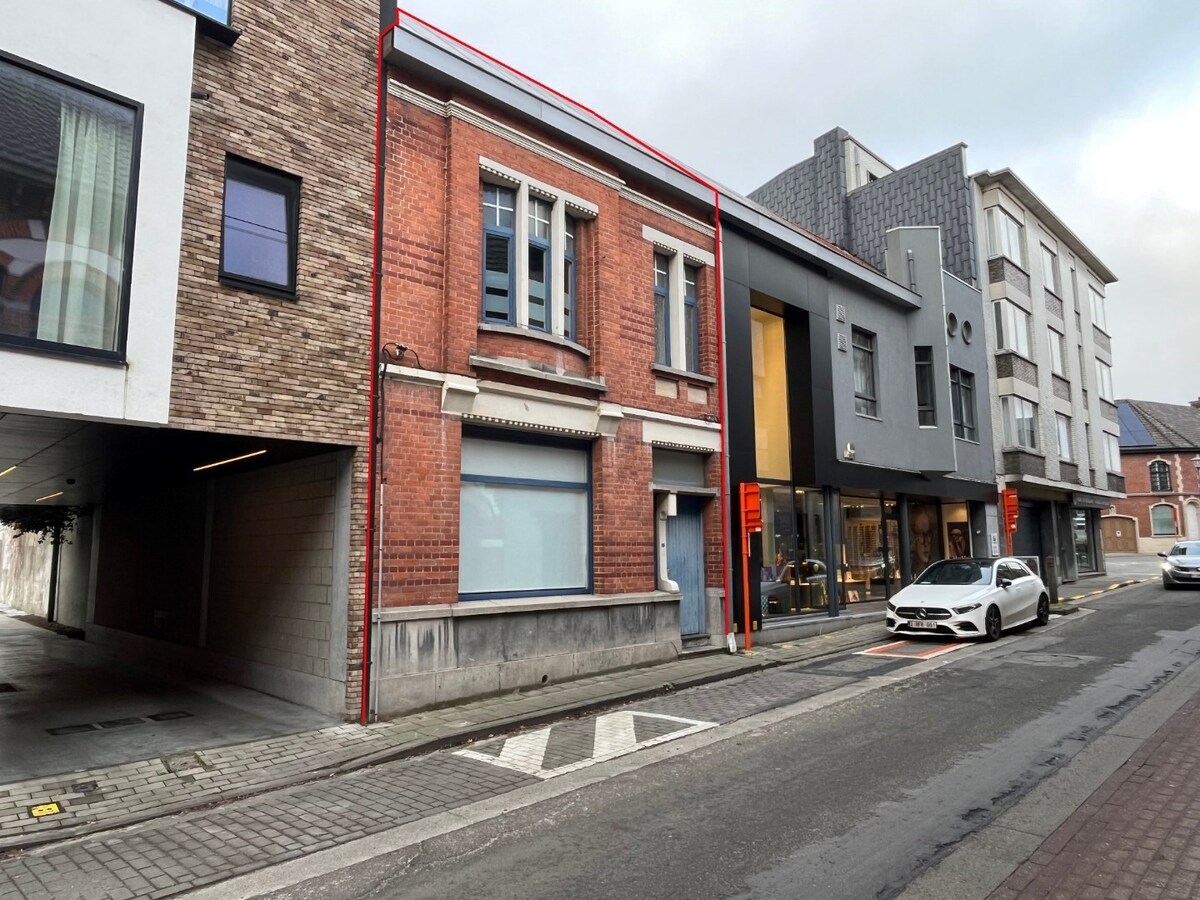 Ruime, energiezuinige gesloten bebouwing in centrum Gavere 