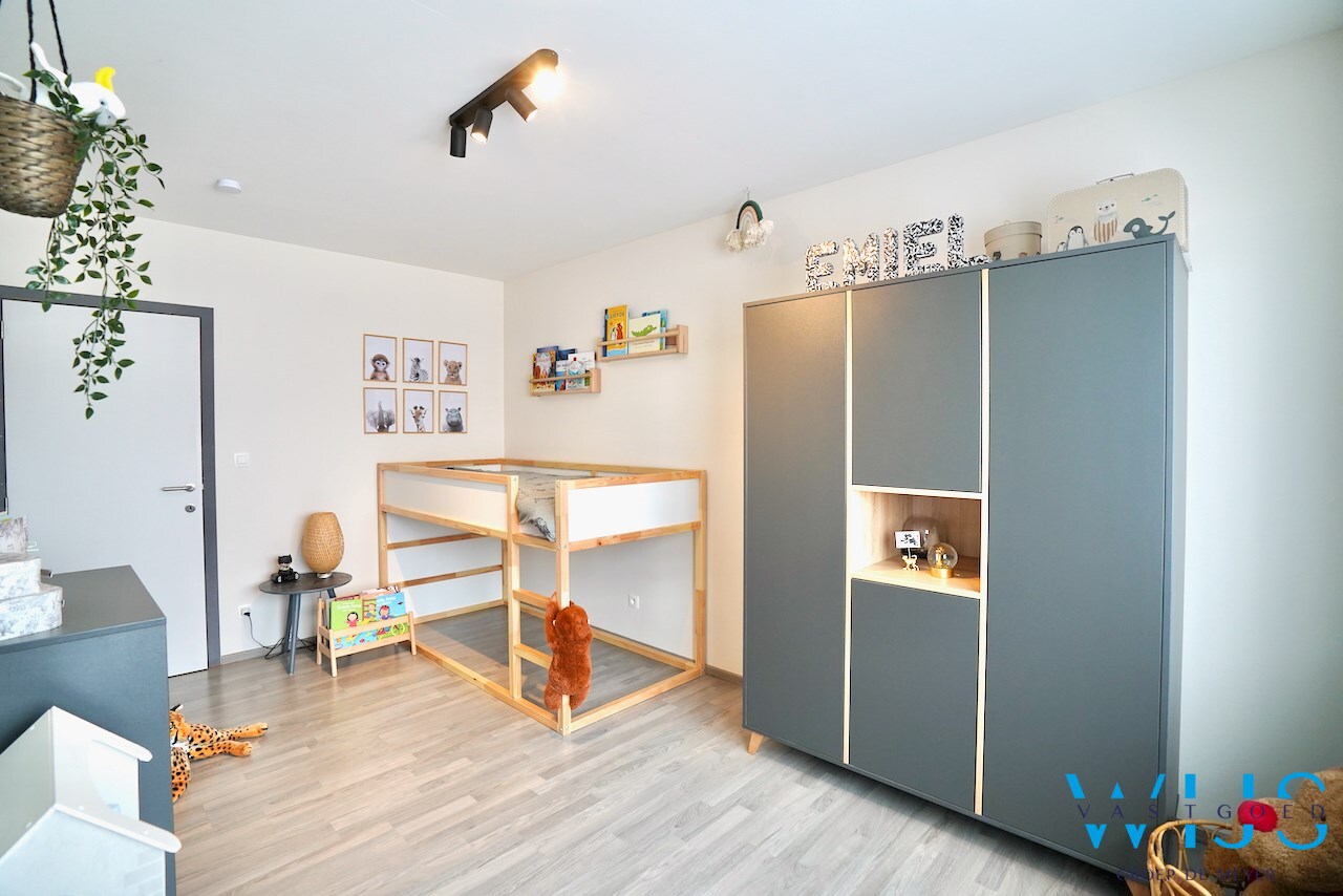 INSTAPKLAAR woonhuis met ZUIDgerichte tuin te Boekhoute ! 