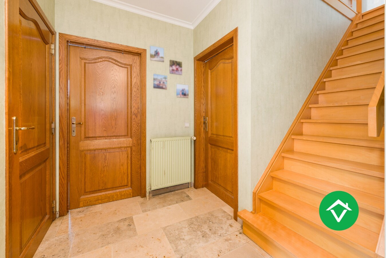 Alleenstaande woning met 5 slaapkamers en garage te Koekelare 