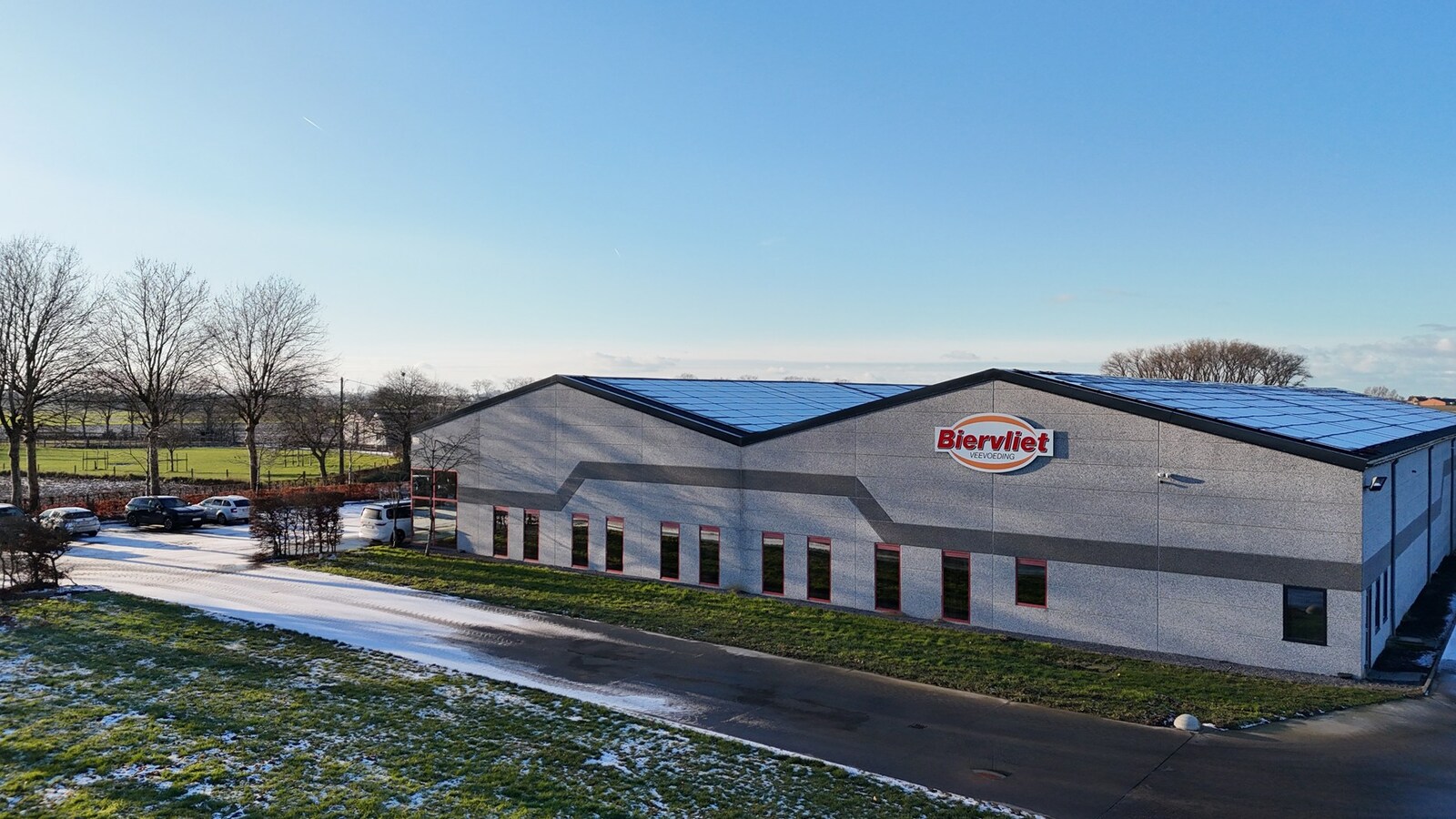 Loods met burelen te huur te Koekelare 