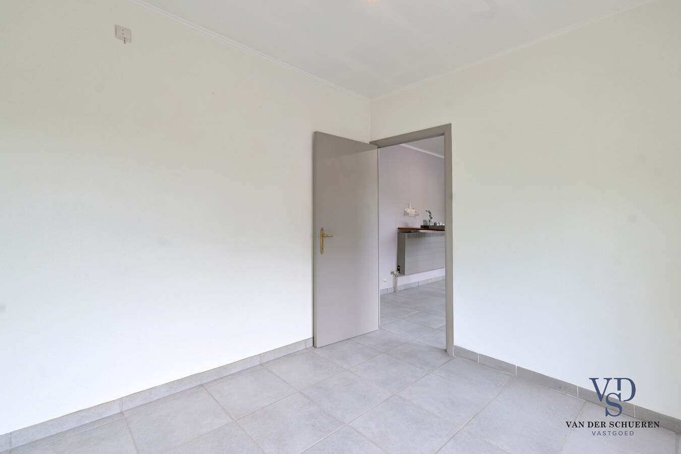 Goedgelegen bungalowwoning te Moerbeke. 