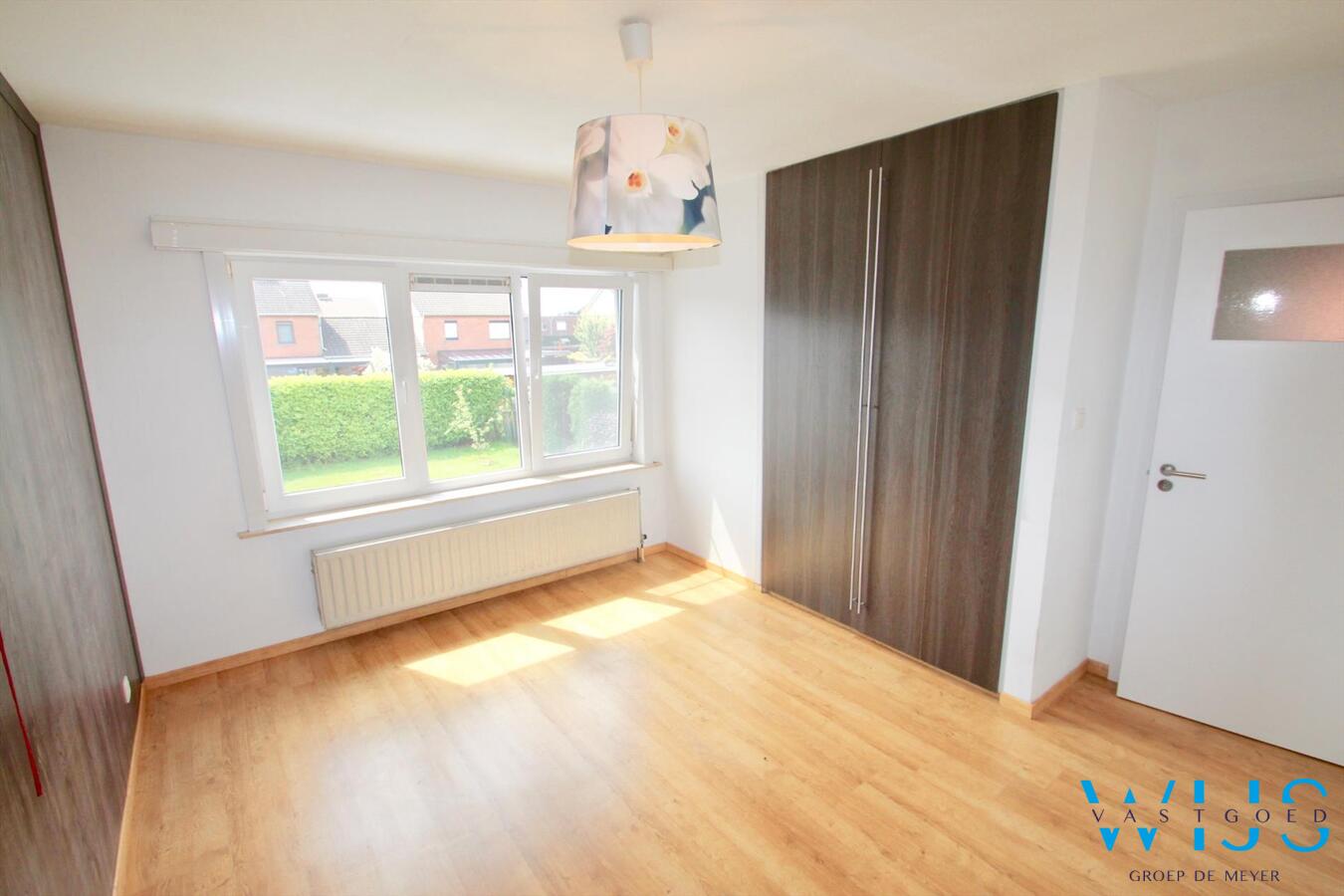 Gezellig woonhuis op een zeer rustige locatie te Lembeke ! 