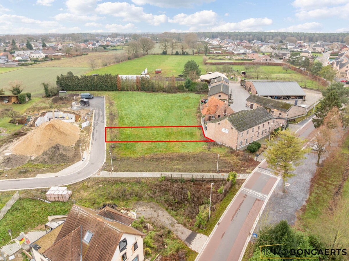 Bouwgrond voor halfopen bebouwing 