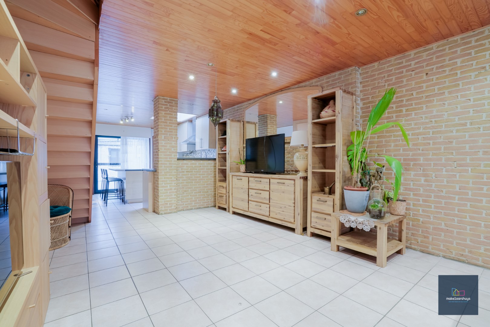 Goedgelegen woning met 2 slpk te Ledeberg. 