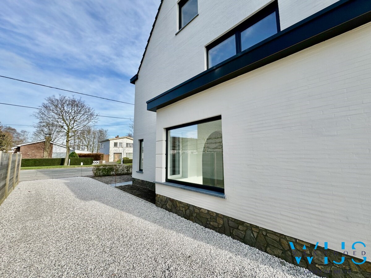 Volledig gerenoveerde TOPwoning te koop in Ertvelde ! 