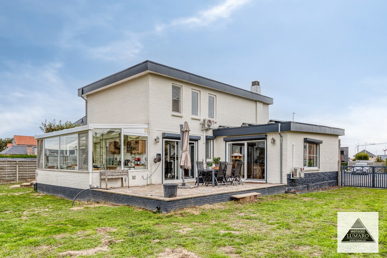 Vrijstaande woning met 4 slaapkamers - zonnepanelen - thuisbatterij 