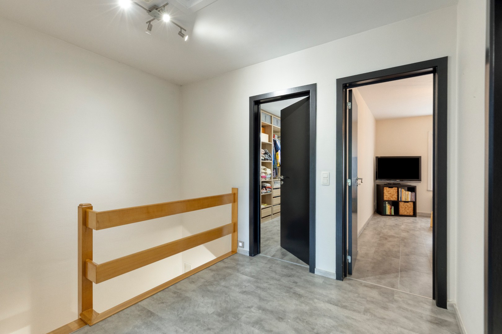Instapklare woning (EPC:B) met 4 slpk, tuin en garage 
