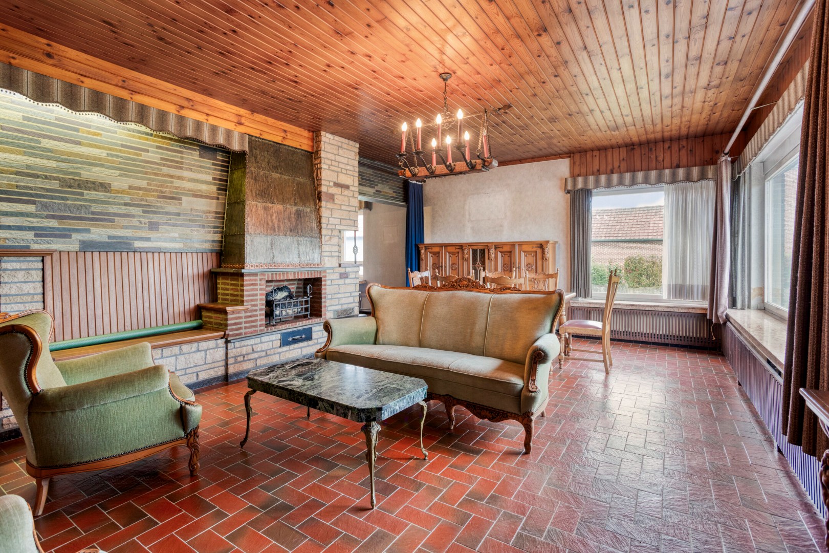 Te renoveren laagbouwwoning in een landelijke omgeving in Geel op een perceel van 16.050m² 