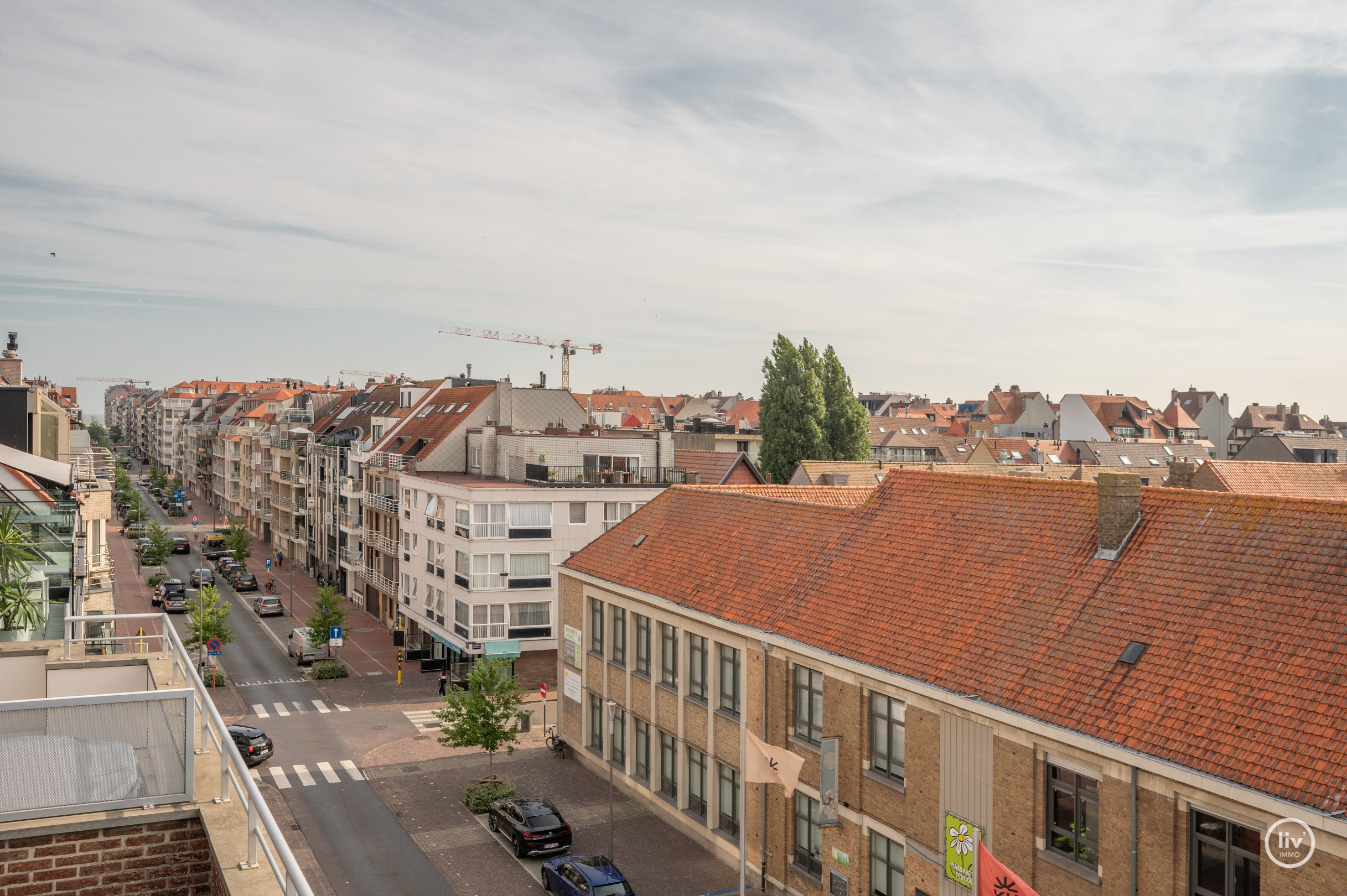 Appartement duplex unique avec 4 chambres dans une résidence récente au centre de Knokke. 