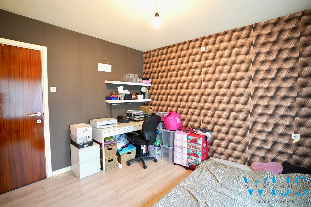 Toffe gezinswoning met garage in het CENTRUM VAN ERTVELDE ! 