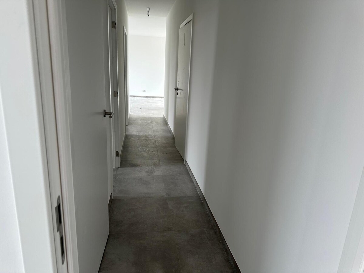 Appartement te huur op 2de verdiep met 2 slaapkamers 