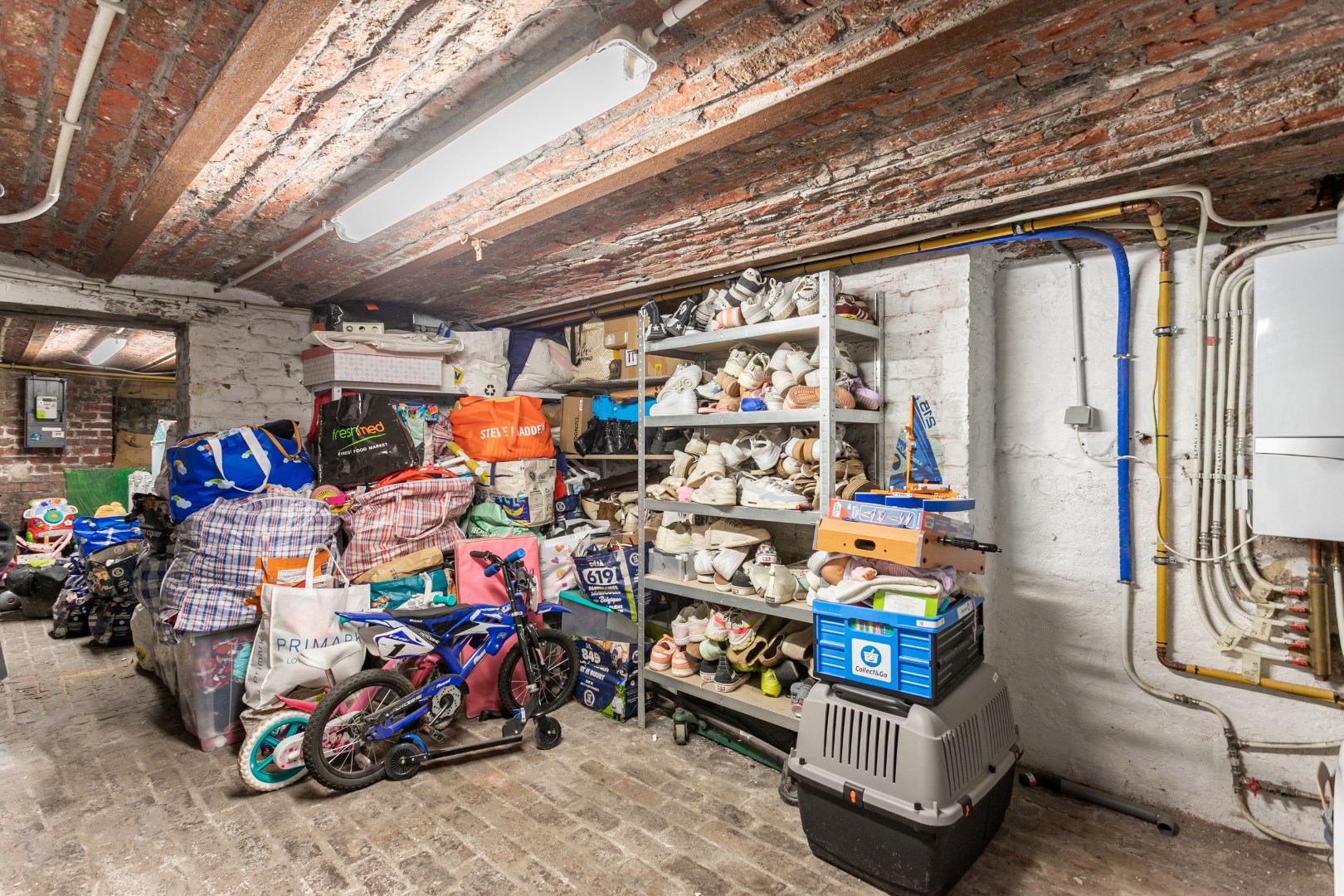 Volledig gerenoveerde woning, 3 slpks en tuin te koop centrum Halle 