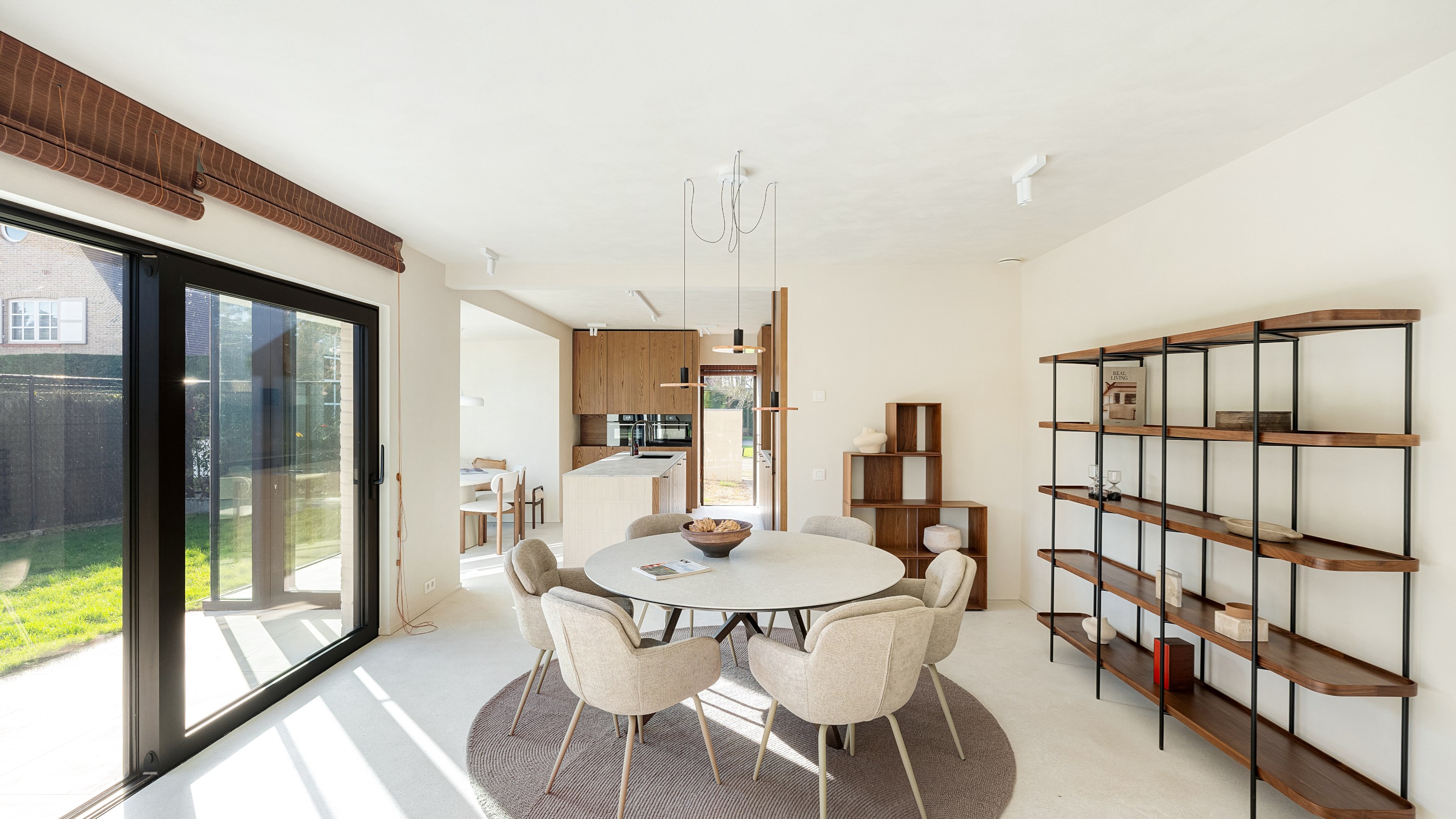 Villa de luxe rénovée dans un quartier résidentiel. 