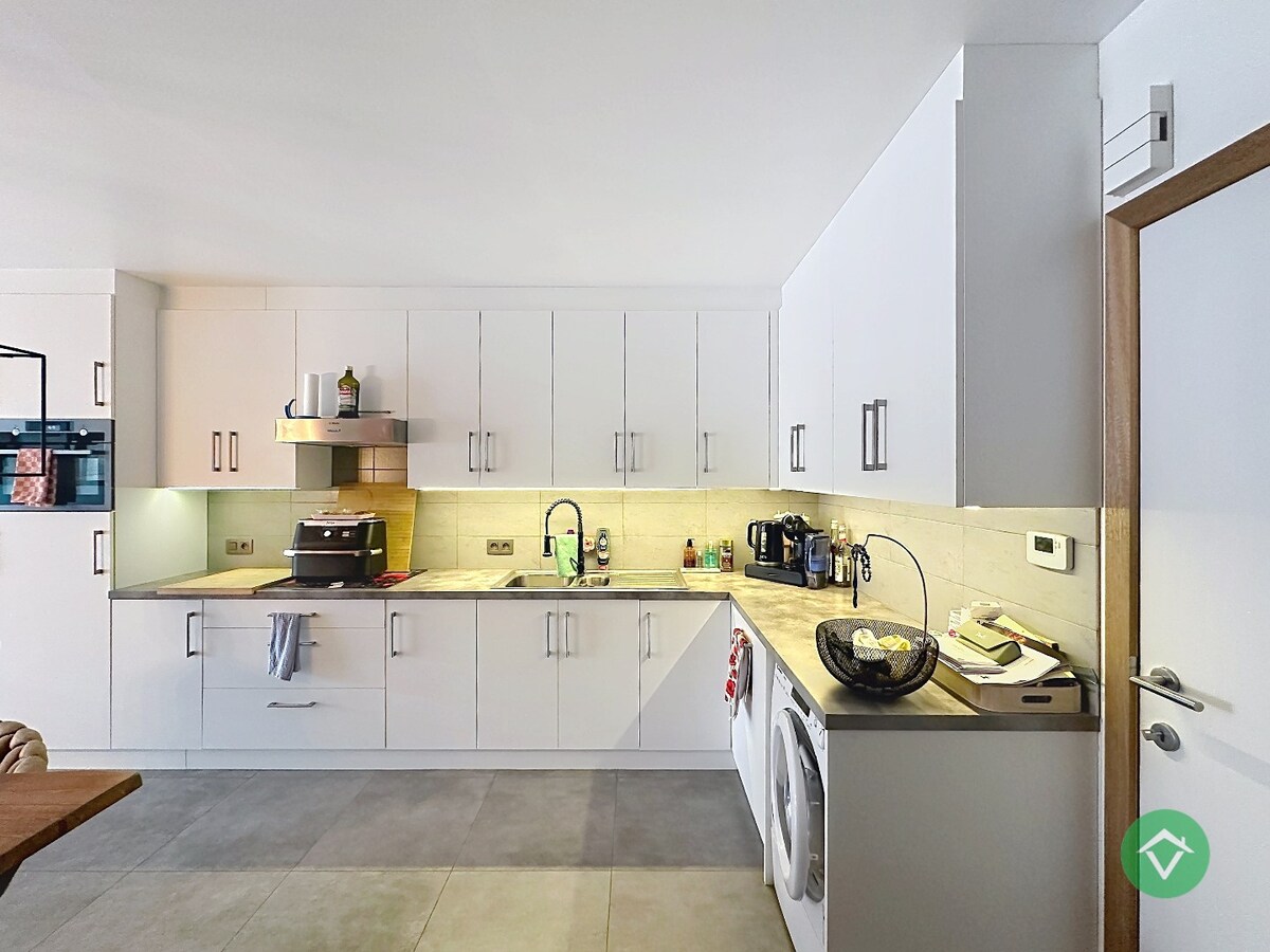 Verrassende rijwoning met 3 slaapkamers en garage te Oostende 