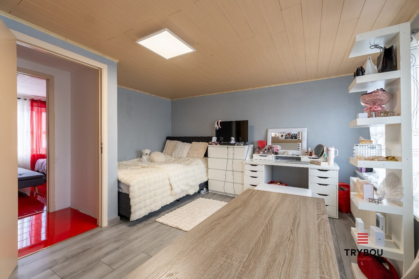 Rustig gelegen, volledig gerenoveerde woning met gezellige, onderhoudsvriendelijke tuin 