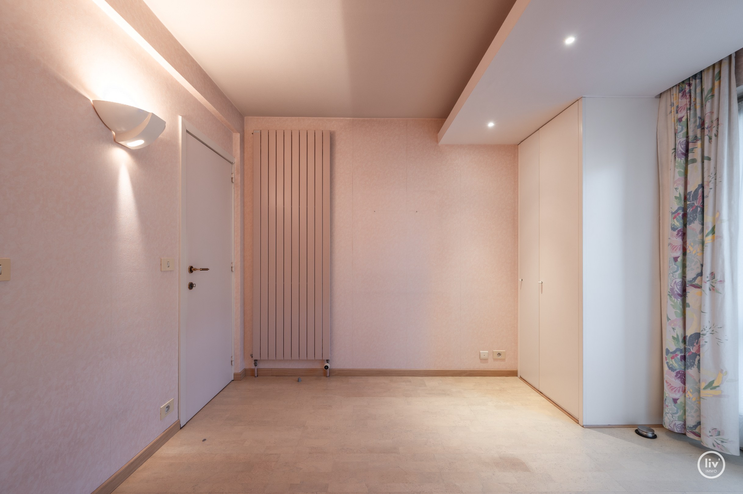 Prachtig appartement Inclusief box en staanplaats met uitzonderlijke gevelbreedte en prachtig open zicht over het zegemeer te Knokke 