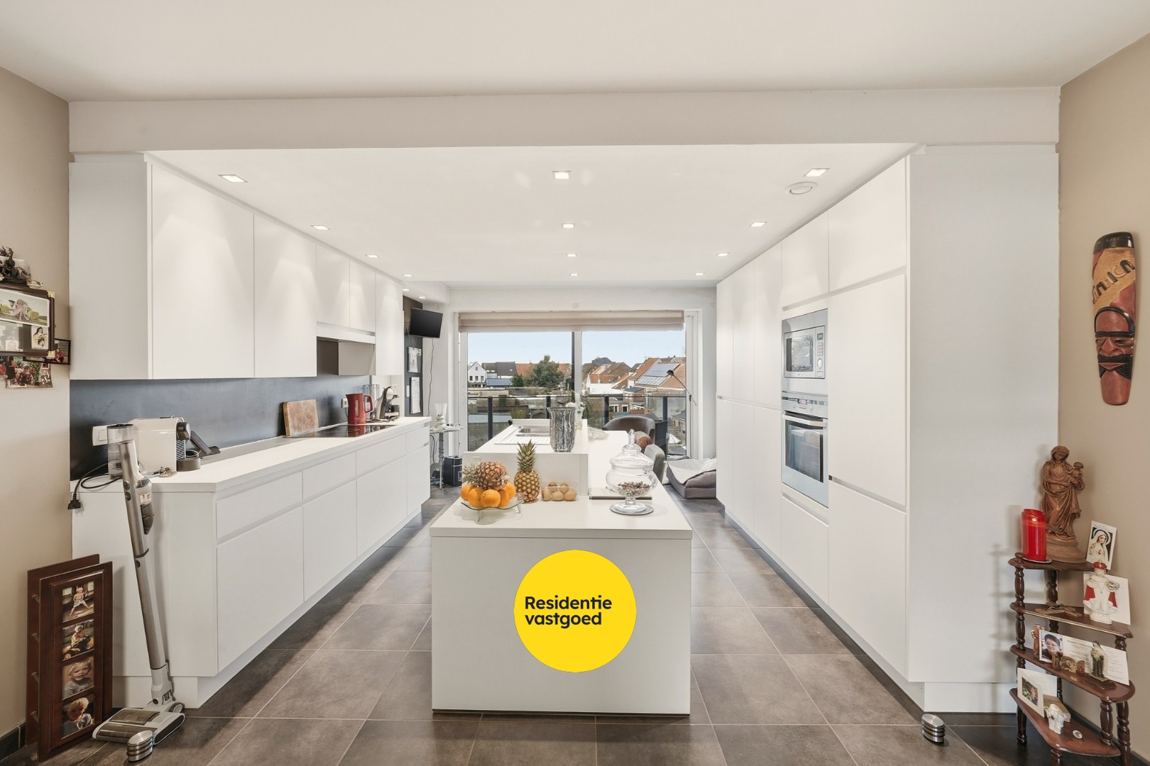 Investeringsopportuniteit: Duplexappartement (185 m²) met 2 zonneterrassen in hartje Oudenburg 