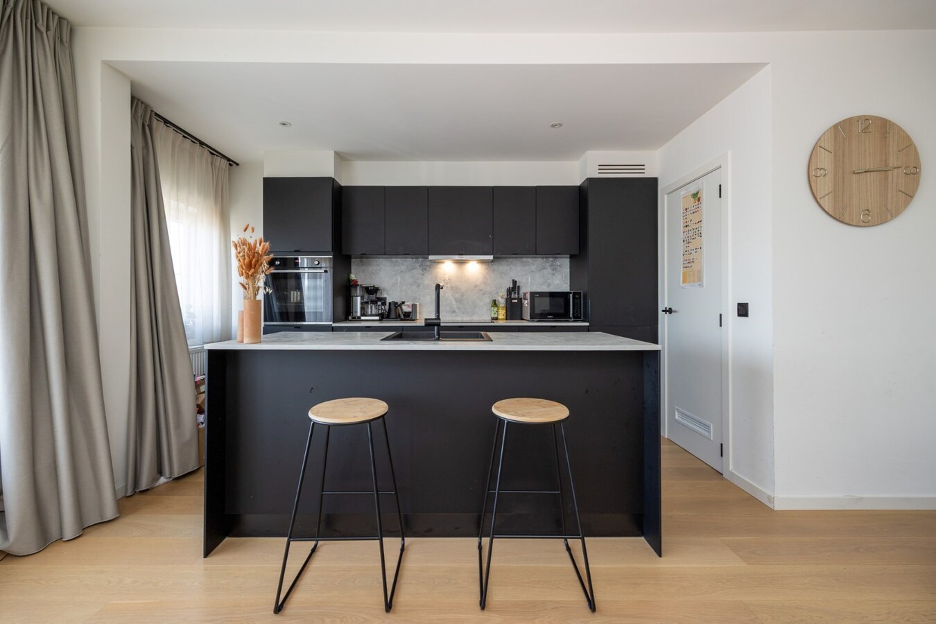 Gerenoveerd energiezuinig appartement met 2 slpk te Schelle! 