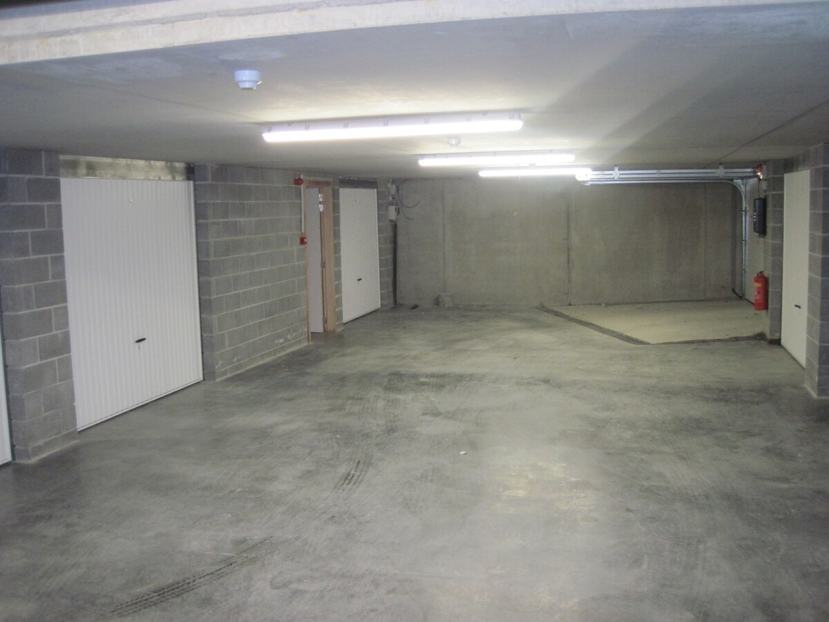 BIJZONDER ruim appartement (E-peil  