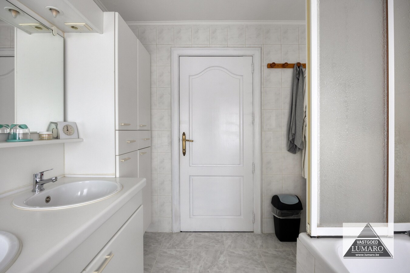 Landelijk gelegen goed onderhouden vrijstaande woning 