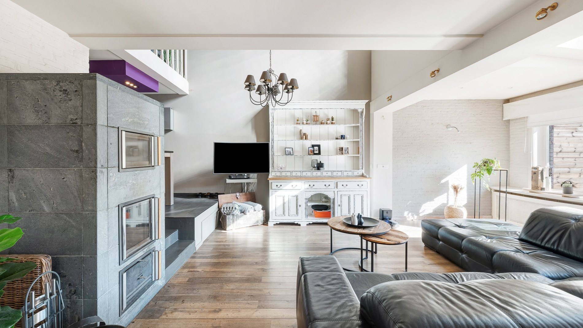 Instapklare gezinswoning op wandelafstand van het station en Zeedijk Heist (met mogelijkheid tot aankoop van een aanpalende garage 