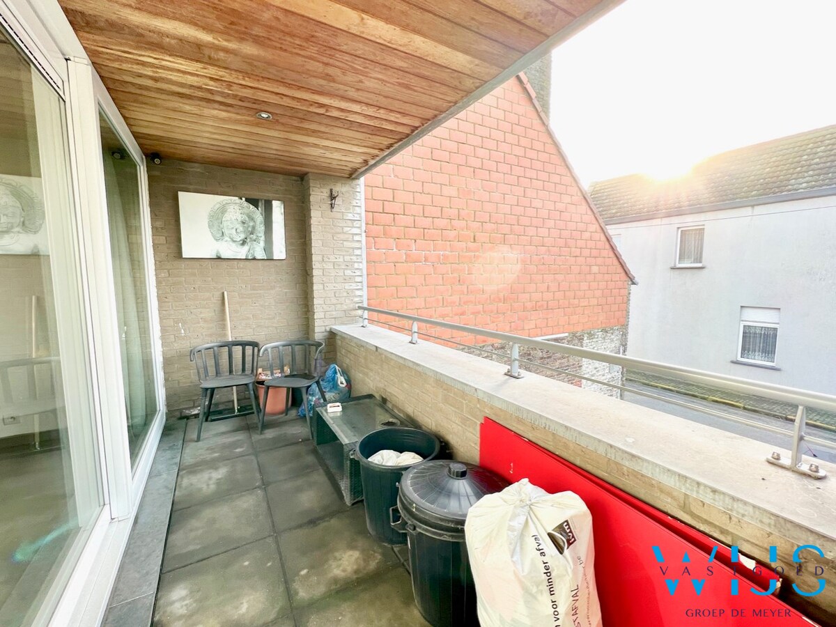 Energiezuinig 2 slaapkamerappartement met garage te Rieme! 