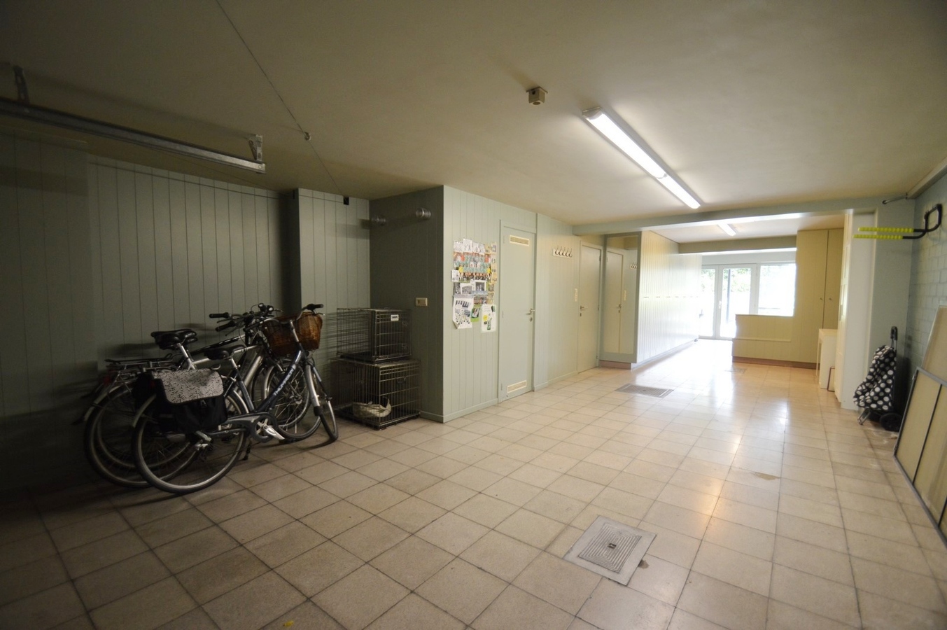 Knappe gezinswoning met mogelijkheid tot vrij beroep - Heist 