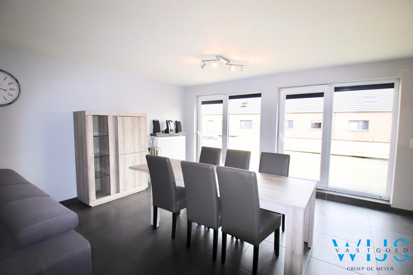 Tweeslaapkamerappartement  MET staanplaats te Zelzate! 