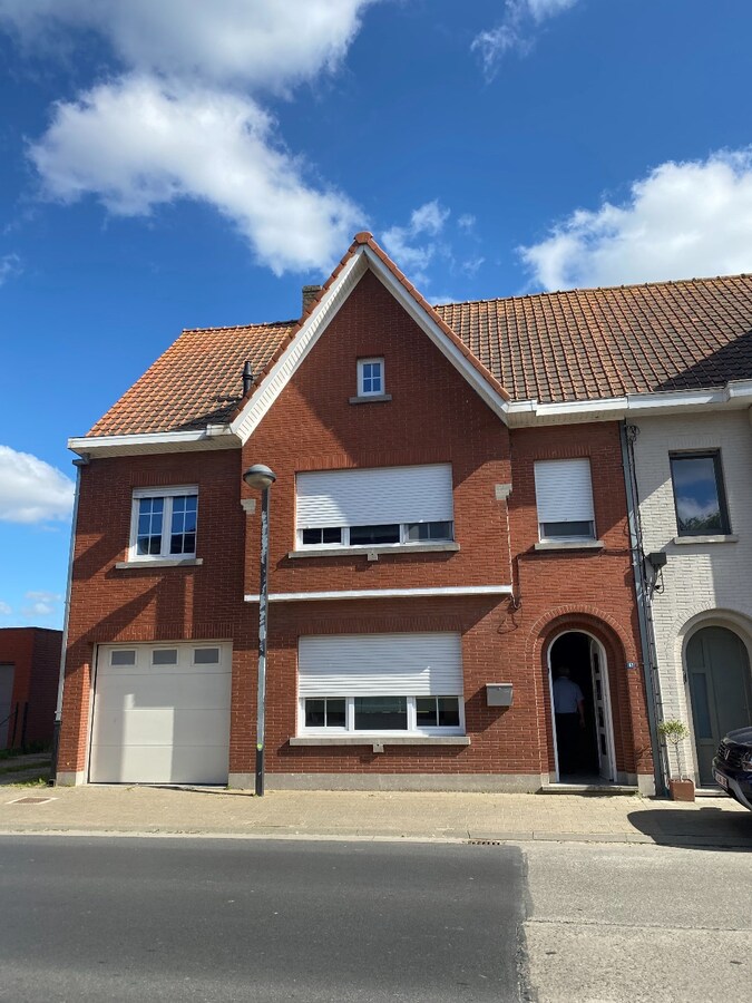 Uiterst ruime gezinswoning met onderhoudsvriendelijke zuidgerichte tuin 