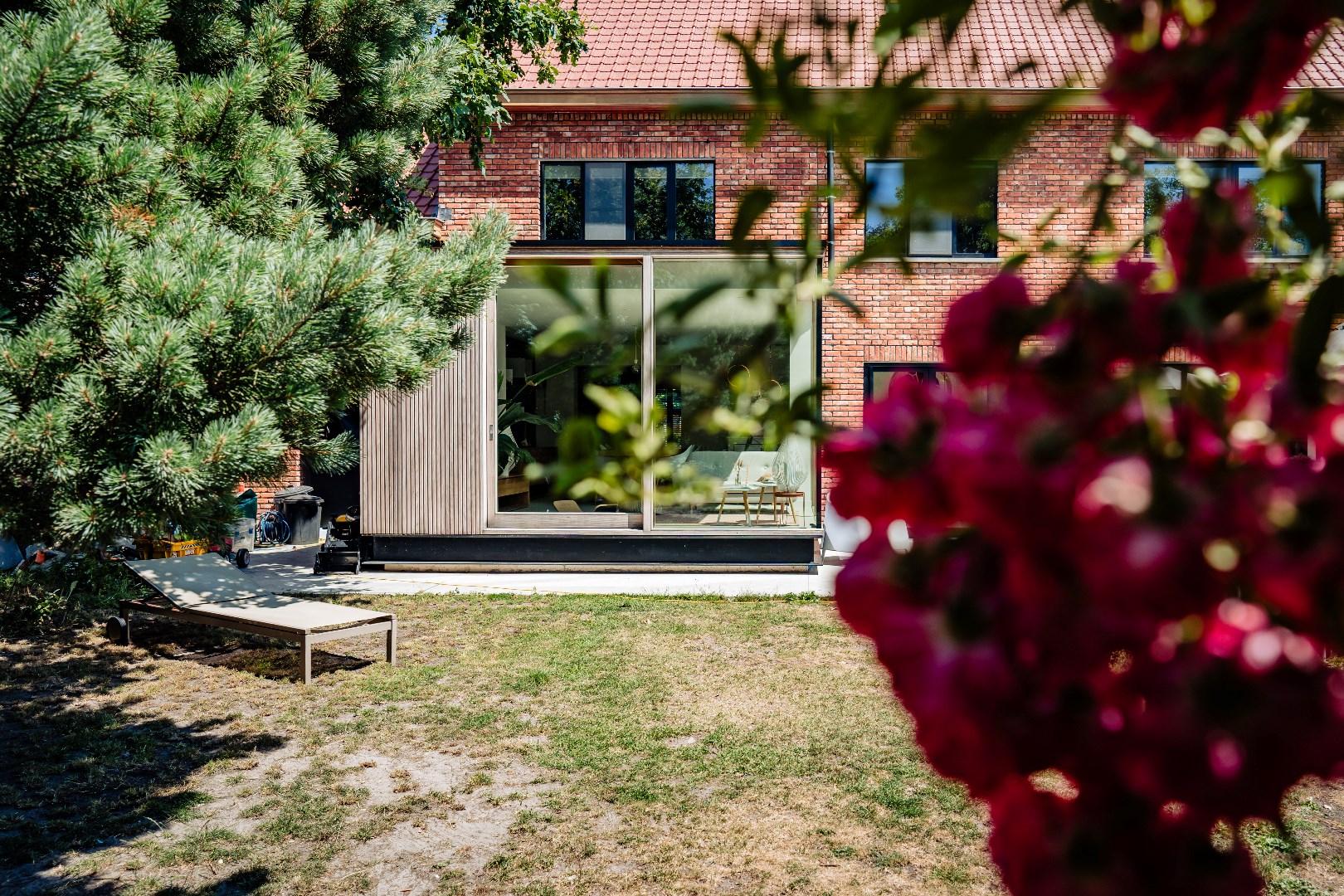 Stijlvolle gerenoveerde woning met tuin en boomgaard gelegen te Middelburg 