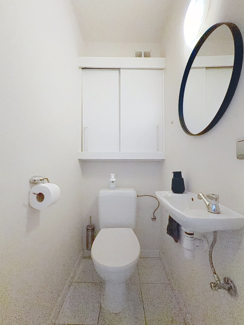 Ruim duplex appartement met 4 slaapkamers, garage en energielabel C in Oostende, bouwjaar 1989 