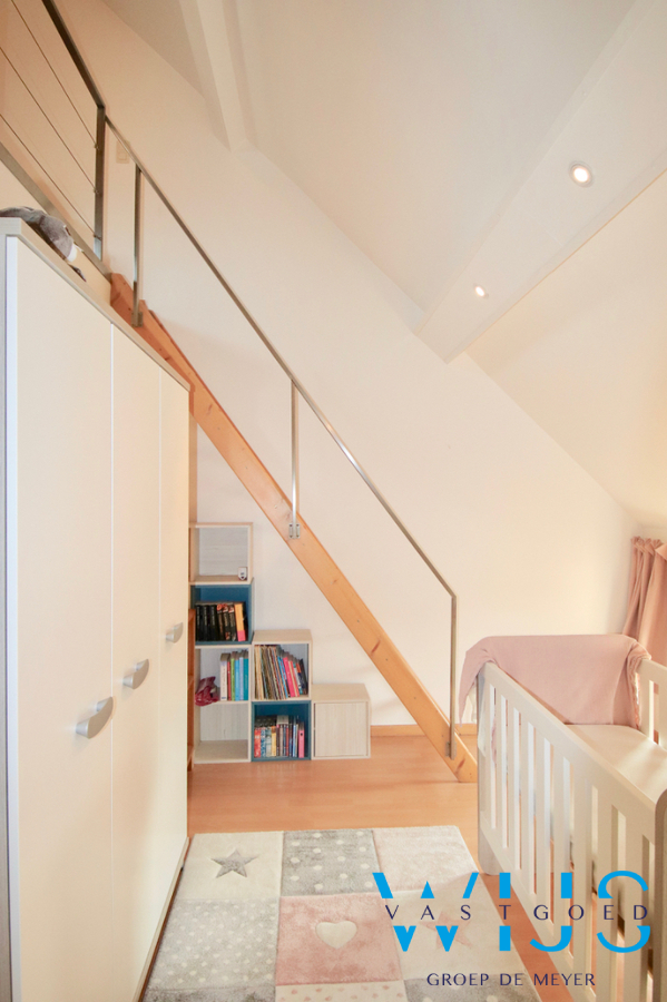 Instapklare en smaakvolle woning in hartje EEKLO 