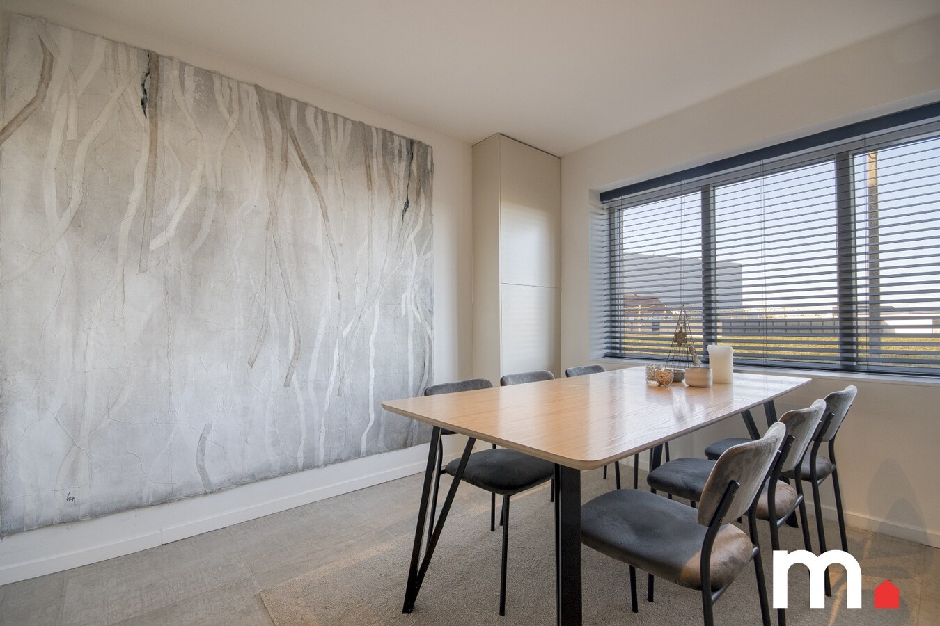 Top gerenoveerde halfopen woonst met ruime tuin te Waregem ! 