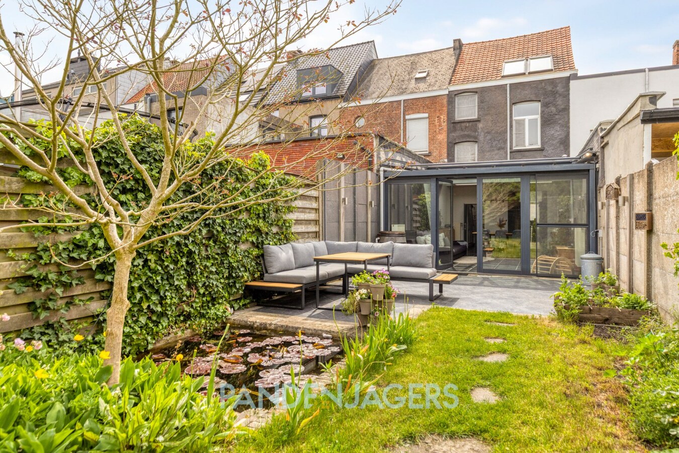 Instpaklare woning met mooie tuin te Duffel 