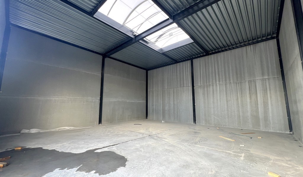 Opbrengsteigendom - kmo-unit te koop in Pantserschipstraat Gent