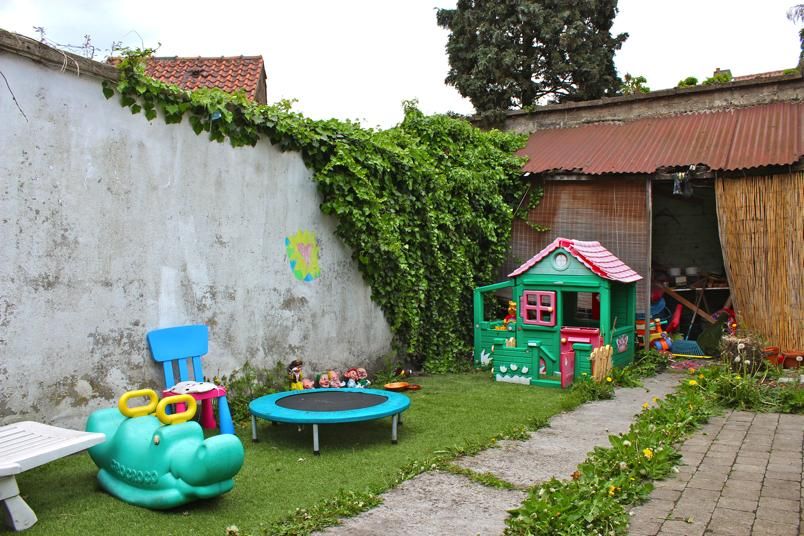 Levendige, heel charmante gezinswoning met terras en tuin 