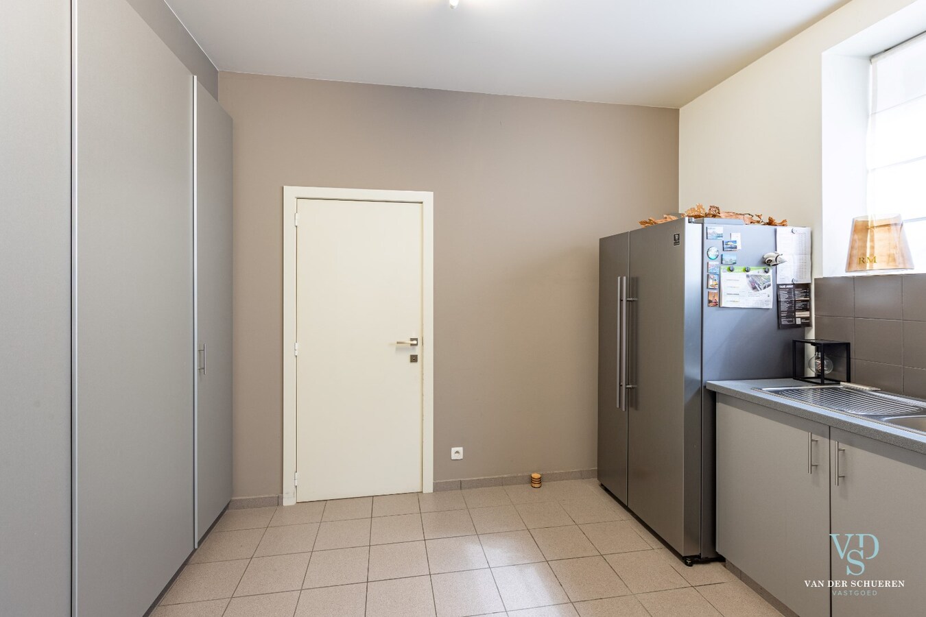 Ruim en rustig wonen in eigentijdse loft. 