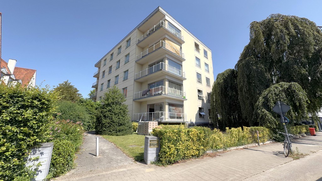 Charmant instapklaar kantoor te huur aan De Sterre in Gent