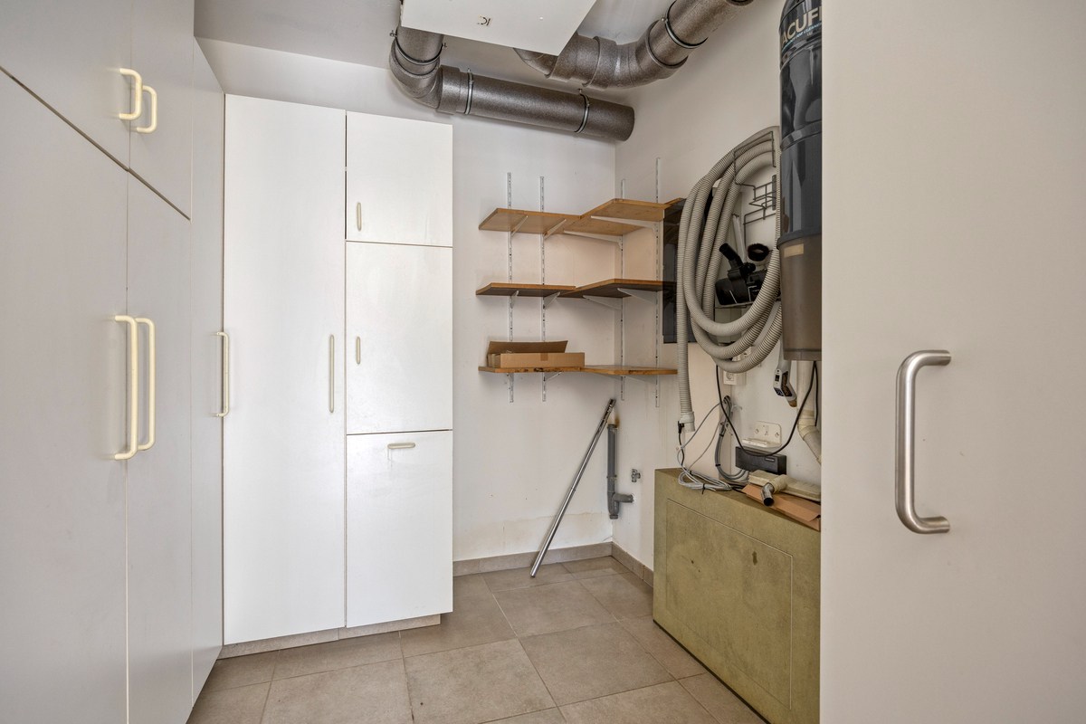 Prachtig gelijkvloers appartement met 2 slaapkamers en garage te Westerlo 