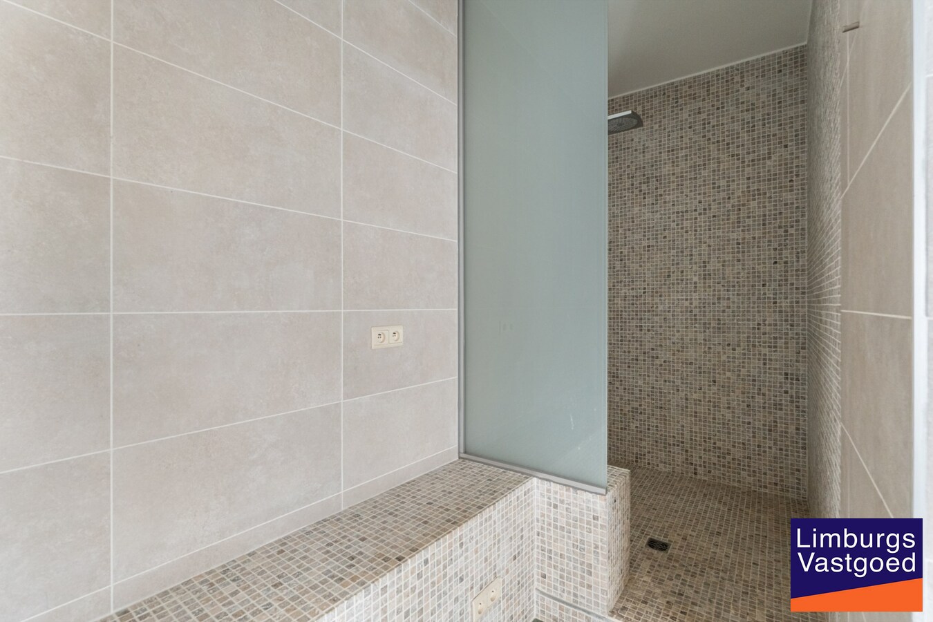 Handelshuis op commerciële topligging aan de Grote Markt 