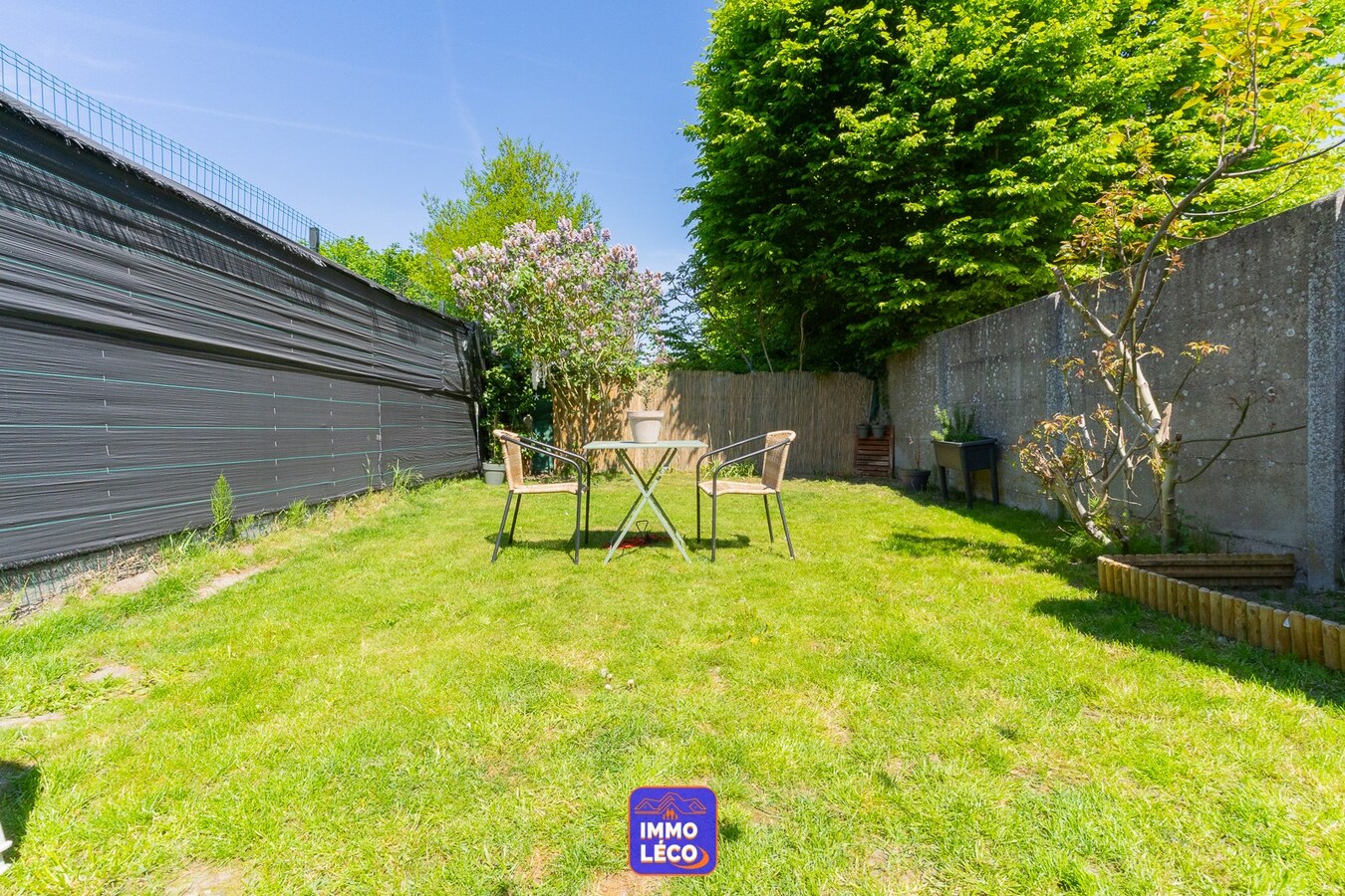 Maison rénovée avec 3 chambres et jardin, top secteur ! 