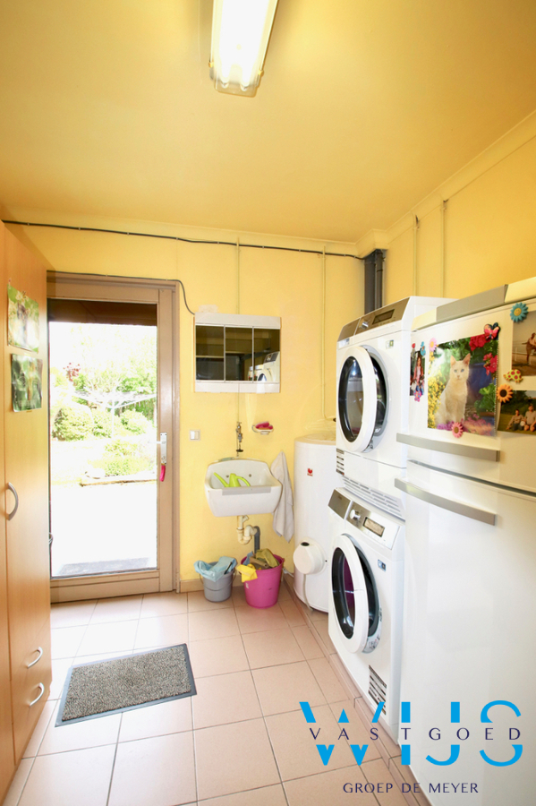 Enorm rustig &amp; goed gelegen woonhuis te Ertvelde ! 