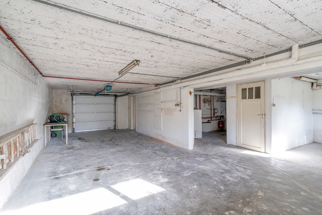 Gerenoveerde woning met 4 slaapkamers en 2 badkamers 